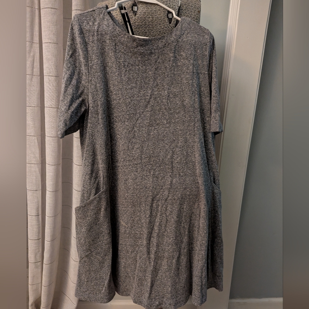 SOLD Adrienne Vittadini Soft Heather Gray, A-line